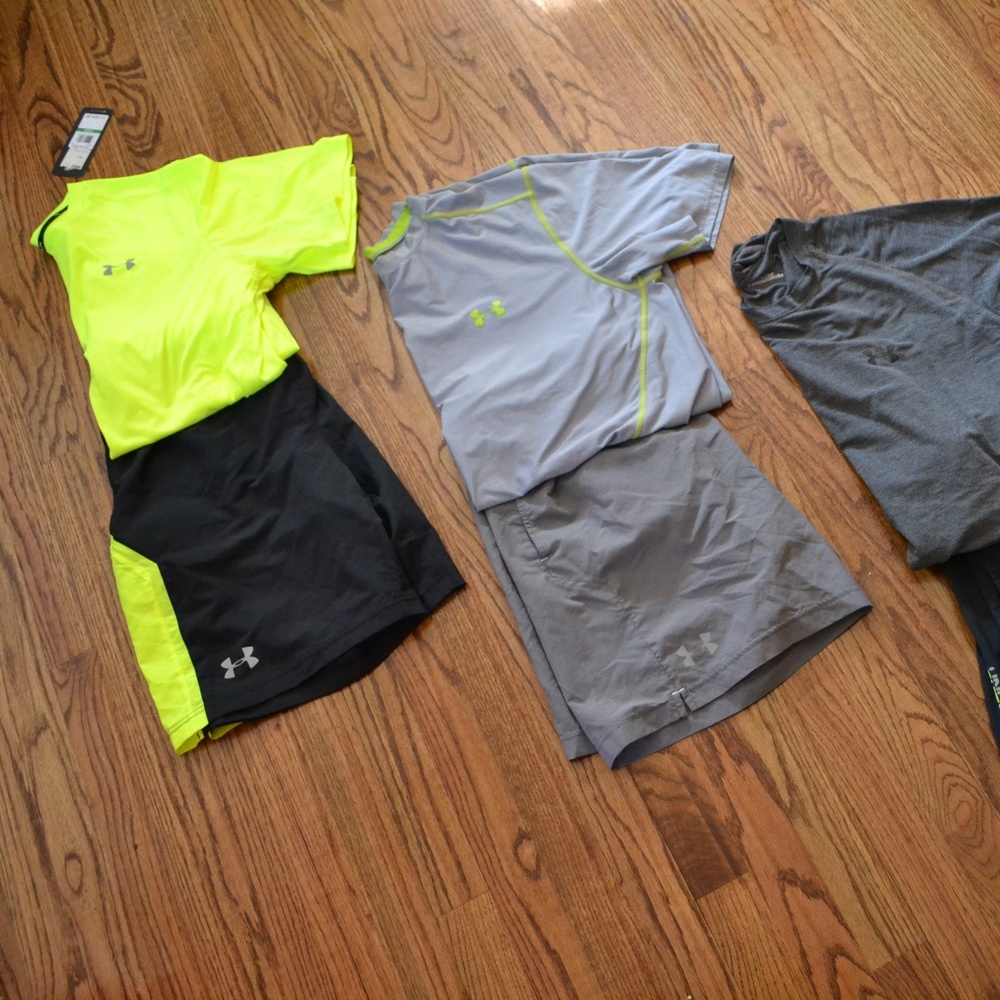 UNDER ARMOUR SHIRT AND SHORT SET